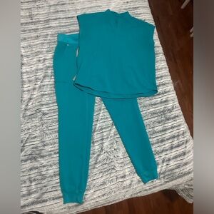 Fig Rafaela top size small and fig jogger pant size medium tall